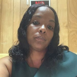 Meet your Posher, Simone